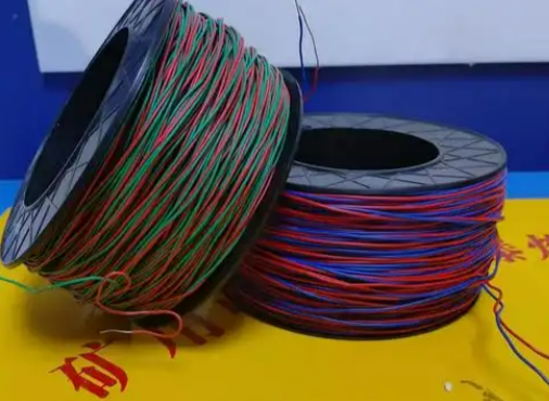 三更罗镇放炮线的主要材质有哪些？不同材质的适用场景有何区别？